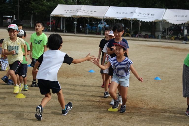 かけっこ教室18の様子 わいわい夢クラブ Npo法人 わいわい夢クラブ 大分市萩原の総合型地域スポーツクラブ Npo法人 わいわい 夢クラブ 大分市萩原の総合型地域スポーツクラブ